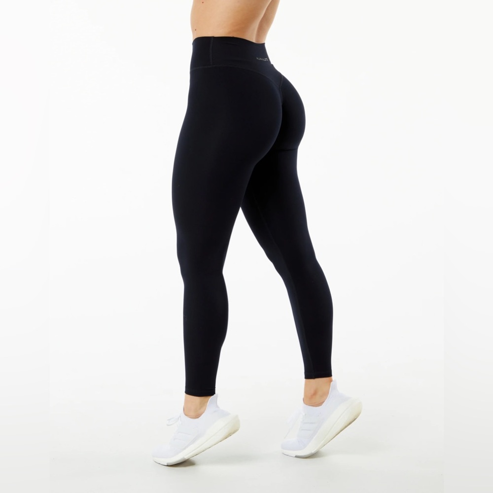 Alphalete Alphalux wonder legging 27”